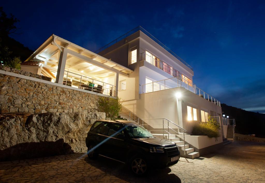 Luxury Apartment Prestige Villa Bellevue Vis Exteriér fotografie